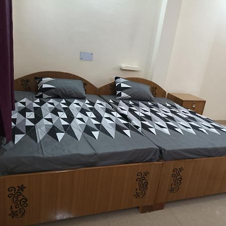 Anant Paying Guest House Ayodhya Εξωτερικό φωτογραφία