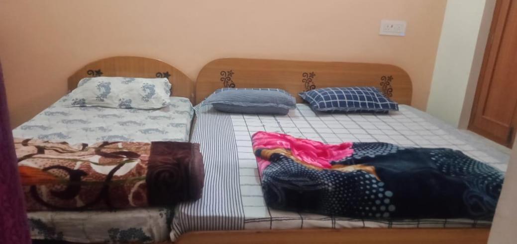 Anant Paying Guest House Ayodhya Εξωτερικό φωτογραφία