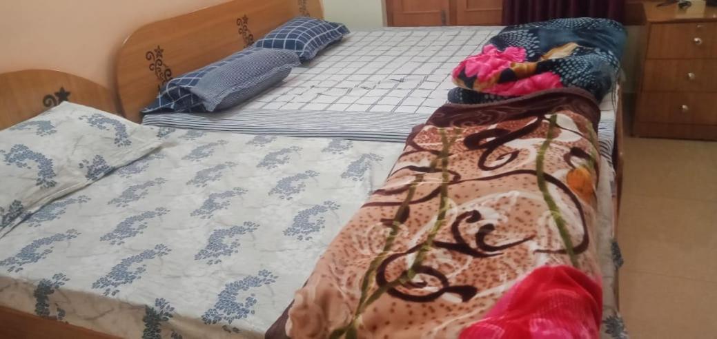 Anant Paying Guest House Ayodhya Εξωτερικό φωτογραφία
