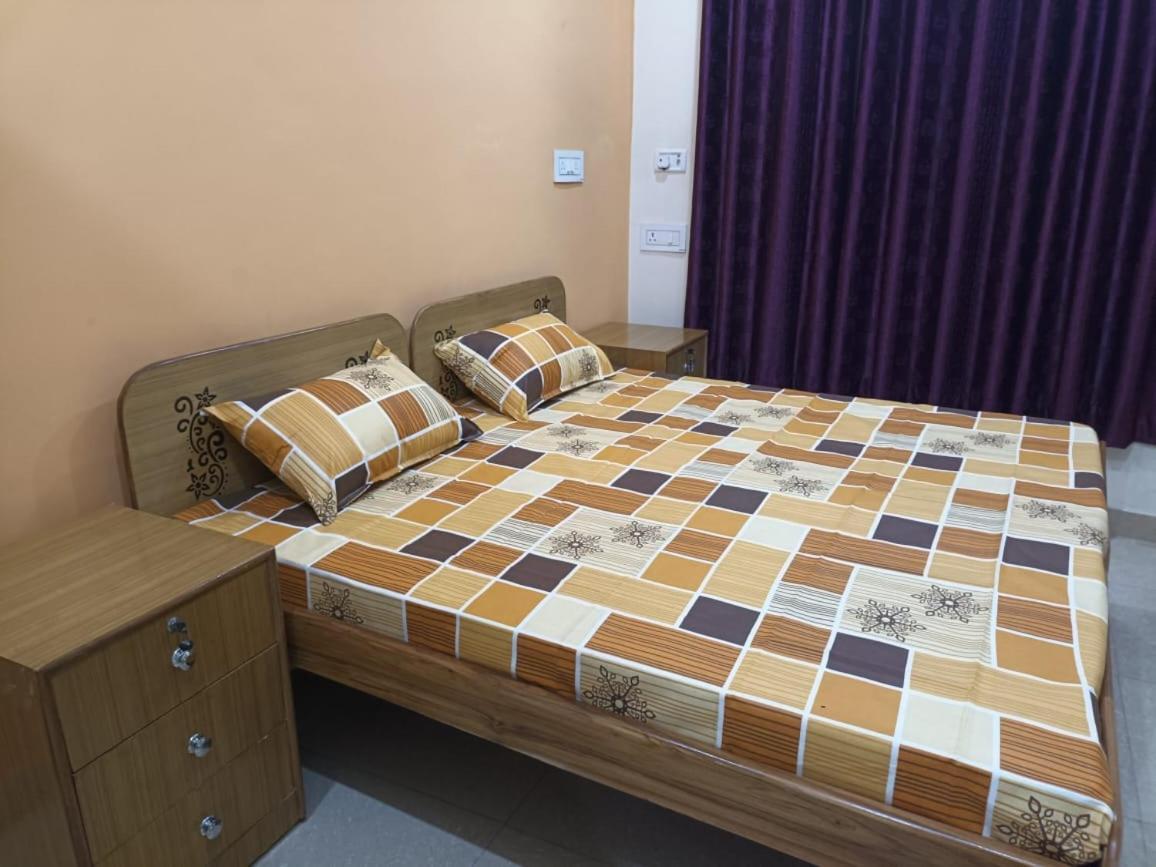 Anant Paying Guest House Ayodhya Εξωτερικό φωτογραφία